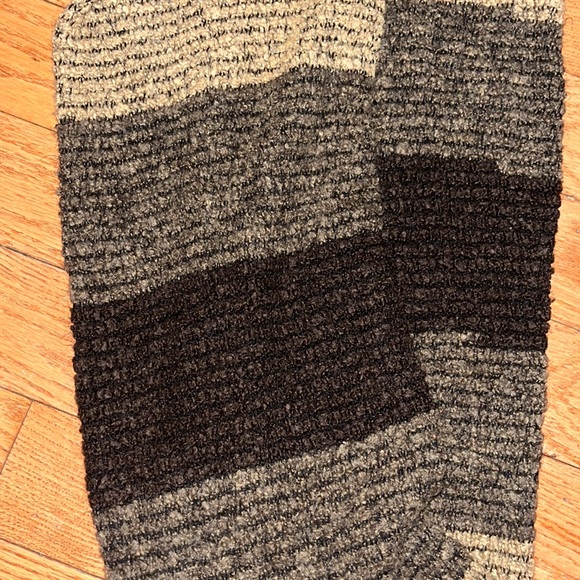 Women’s The Olde Hide House Tube Knitted Scarf 🧣 - Picture 9 of 9